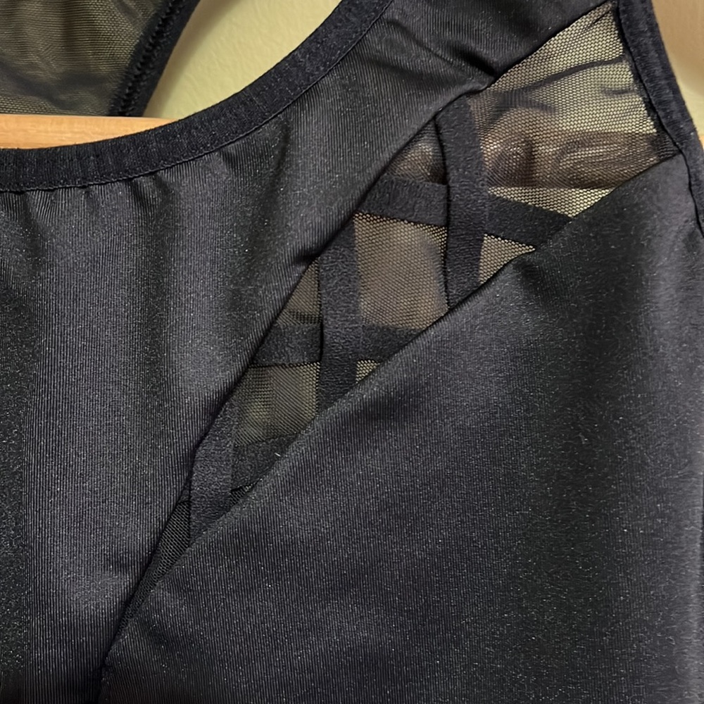 VICTORIA SPORT Sports Bra - Small - Picture 2 of 4